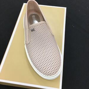 SALE🌸Gorgeous 100% Authentic Michael loafers🌸